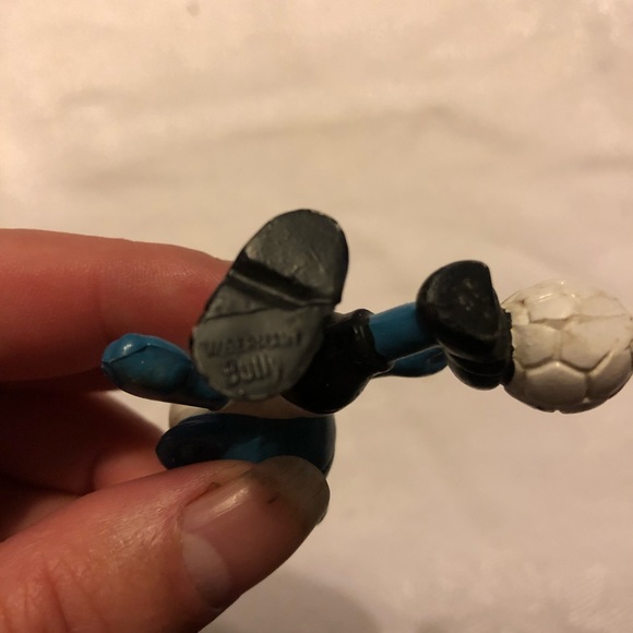 Rare Vintage 20068 , 1977 Peyo Watchman Soccer footballer Smurf Figurine - Picture 5 of 7